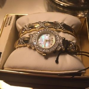 Elgin Pearl Watch And Bangle Set